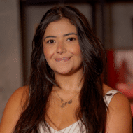 Laura Apolinario